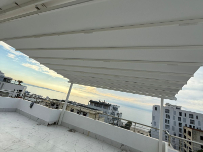 Pergol automatike e instaluar ne verande Pergol automatike e instaluar ne verande